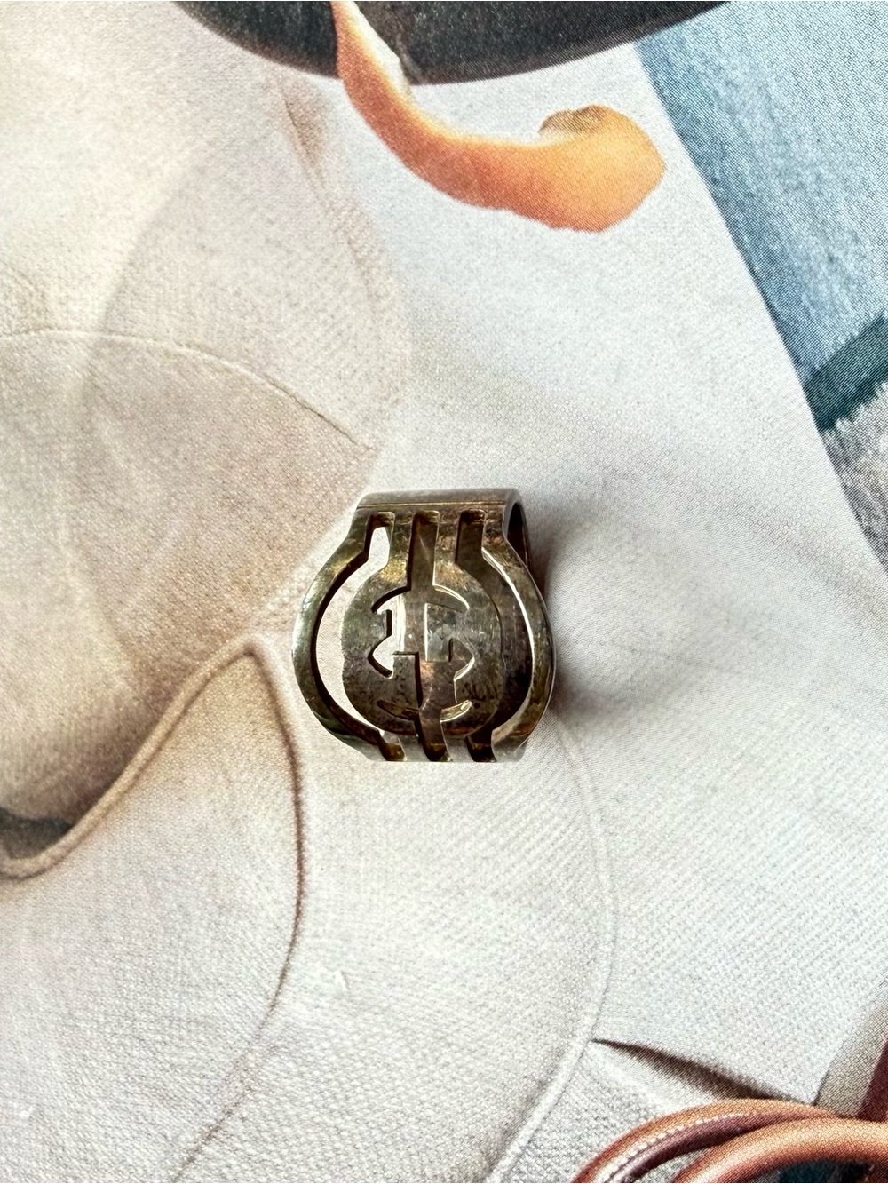 Authentic Vintage Silver-Tone GG Logo Signet Ring sizeUS5